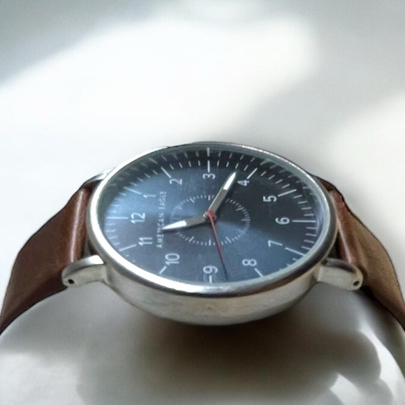 ✨MENS WATCH✨ - Picture 2 of 3